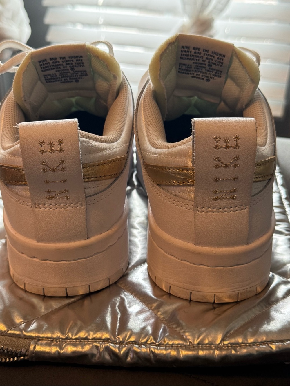 Nike White Leather Low-Top Sneakers with Gold Hardware Women’s 9.5 - Picture 5 of 11